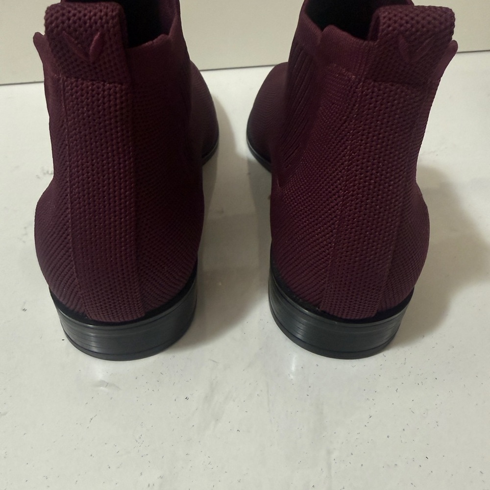 Knit textile Chelsea boots, Vivaia
Ryan Pro Water Repellent Maroon Ankle Booties - Picture 9 of 12